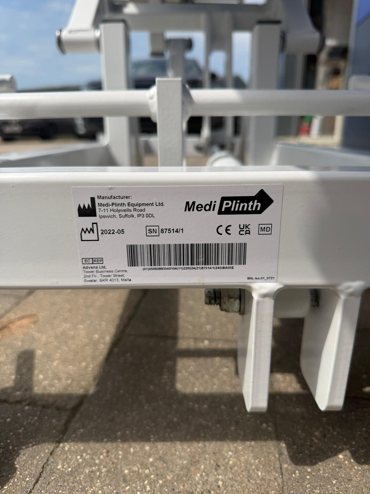 Refurbished 5-Section Hydraulic Treatment Couch - Drop Arms - Face Hole
