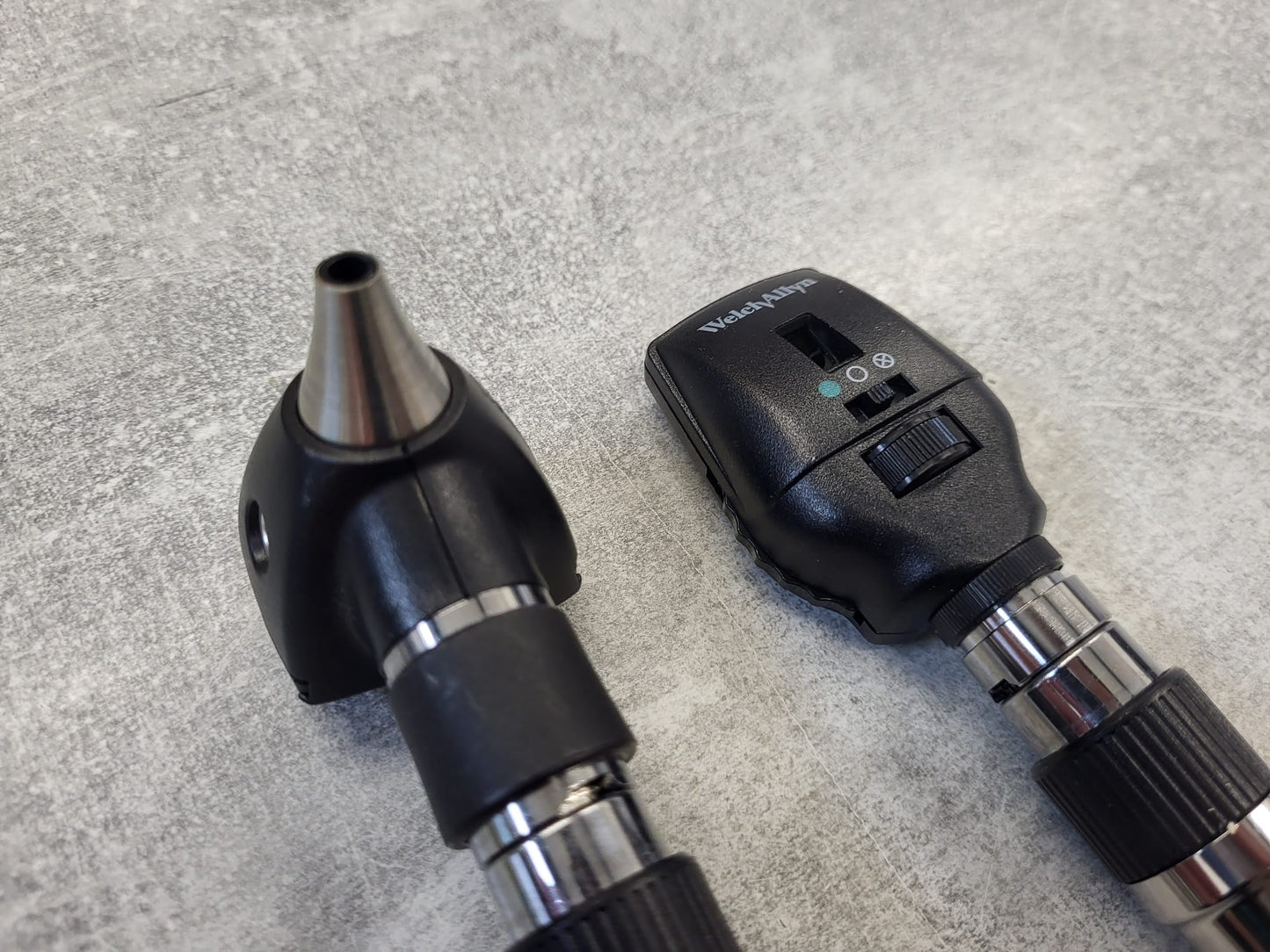 Reconditioned WelchAllyn Welch Allyn GS 777 Elite Wall Unit - Coaxial Ophthalmoscope & Diagnostic Otoscope - close up