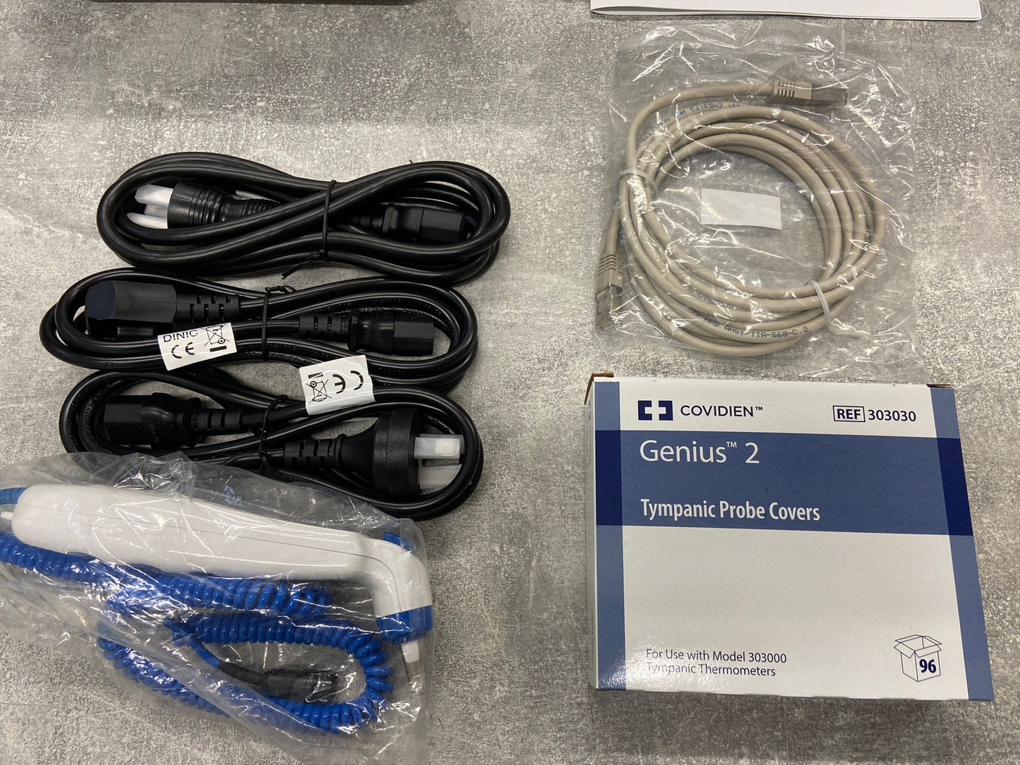 BOXED AS NEW - Seca 535 Vital Signs Monitor - with seca spO2 and G3 Tympanic Temp with NEW Seca 475 Rolling Stand