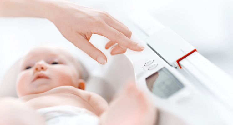 seca 376 - Digital class III baby scale with extra large weighing tray & high sides for increased safety