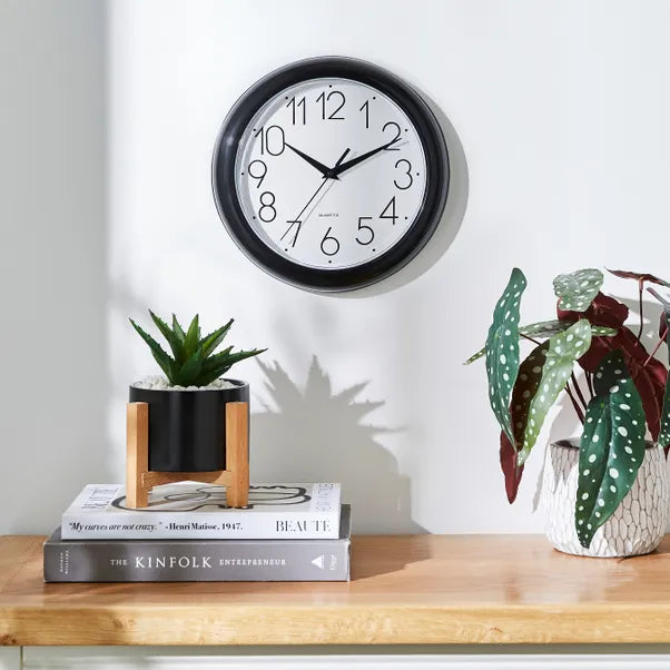 Round Wall Clock