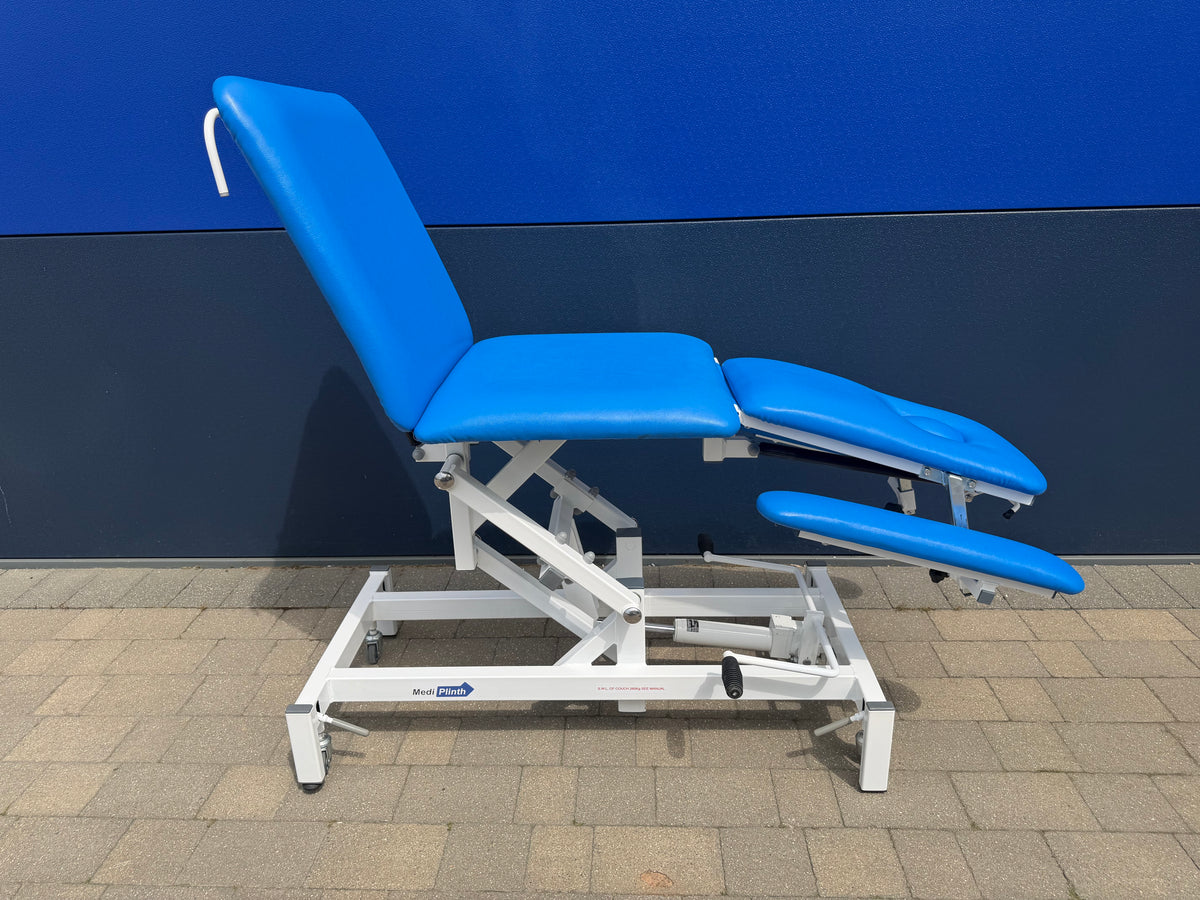 Refurbished 5-Section Hydraulic Treatment Couch - Drop Arms - Face Hole