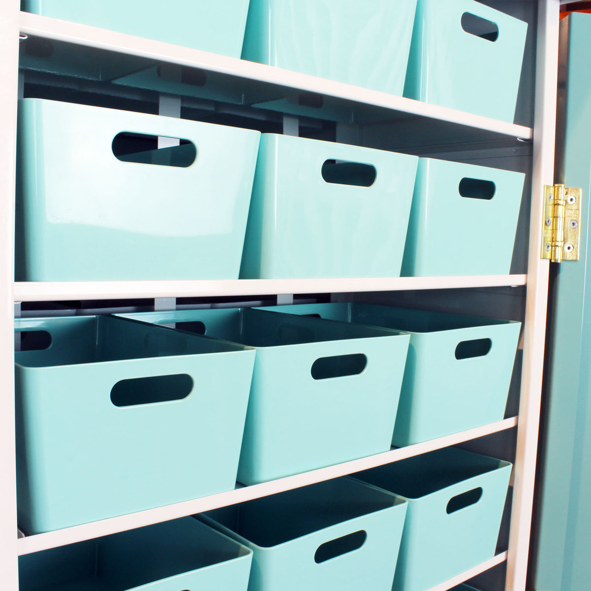 Pharmacy Medical - HECT665 24 TRAY ORIGINAL PACKAGING TROLLEY | 12 TEAL / 12 WHITE PLASTIC TRAYS | DOUBLE DOOR / CAM LOCK - trays