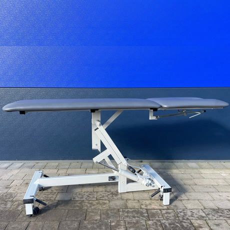 Reconditioned Two Section Hydraulic Medical Physio Treatment Couch with facehole-2