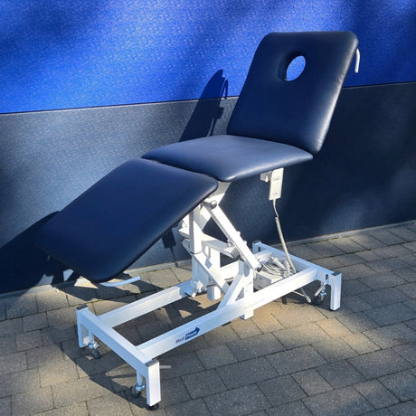 Refurbished 3-Section Electric Treatment Couch Face Hole 1