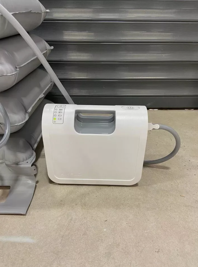 Reconditioned Mangar ELK Emergency Lifting Cushion + Airflo 24 Compressor
