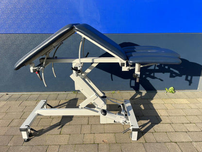 Reconditioned Plinth Medical 3 Section Hydraulic Drop Arm Couch
