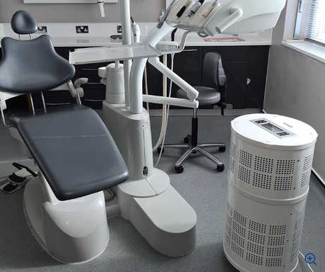Rensair Compact 460i - RENSAIR Hospital-Grade Portable Air Purifier - in situ