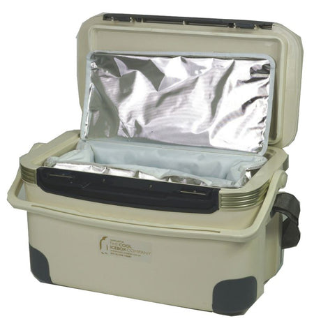 Internal view of Nomad Medical Cool Box