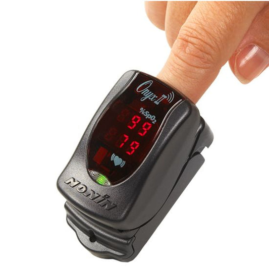 Nonin 9550 Onyx II Digital Finger Pulse Oximeter with soft carry case