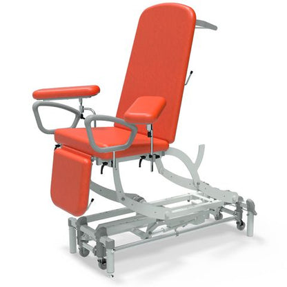 Seers - CLINNOVA Phlebotomy 1 Electric couch, gas assisted back and foot rest, classic base with wheel and foot switch options (265Kg SWL)