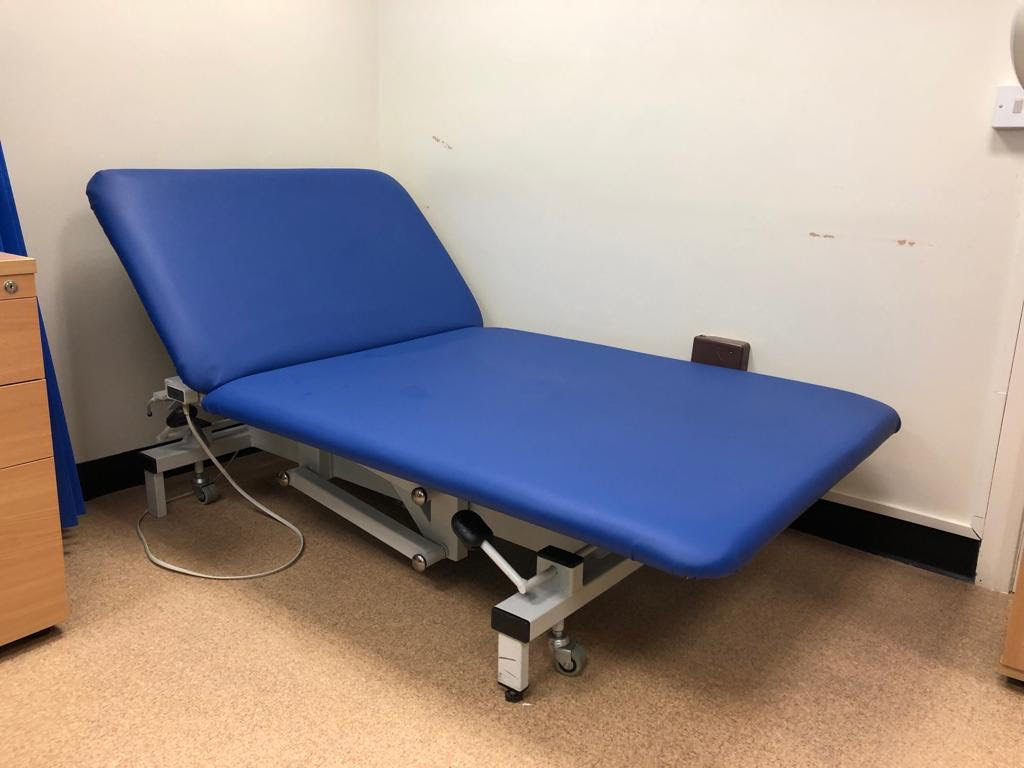 Reconditioned Bariatric Medical / Physio / Treatment extra wide Electric Couch